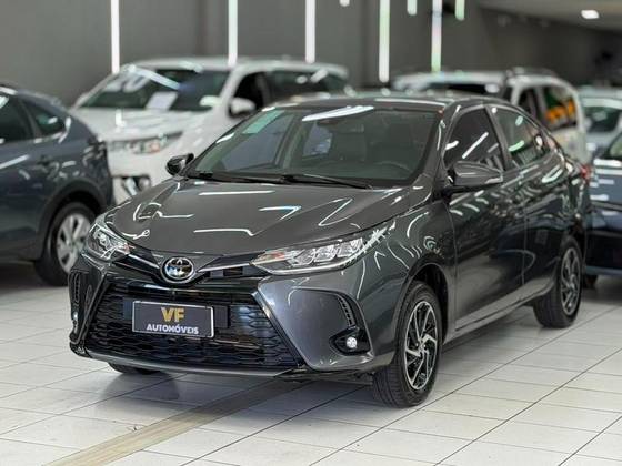 TOYOTA YARIS 1.5 16V FLEX SEDAN XLS CONNECT MULTIDRIVE TOYOTA YARIS 1.5 16V FLEX SEDAN XLS CONNECT MULTIDRIVE